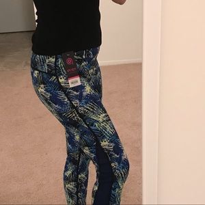 NWT Athletic leggings